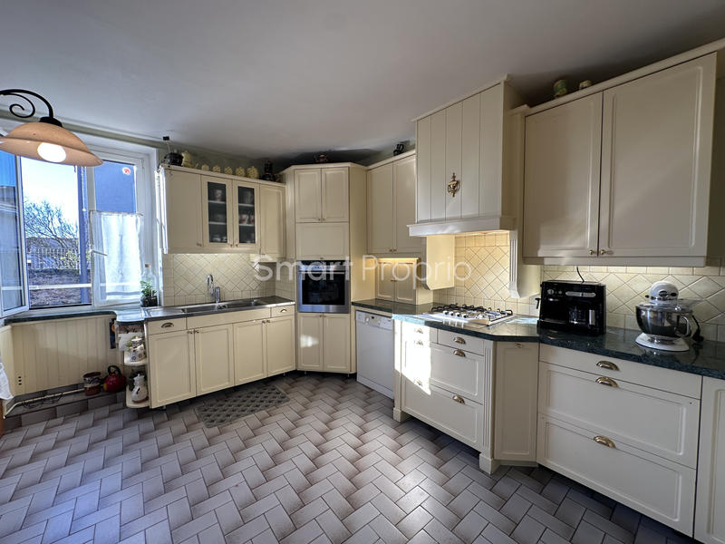 Maison - 192 m² - 6 pièces