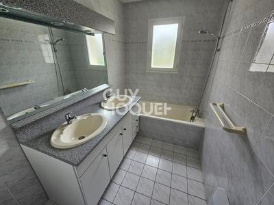 Maison - 108 m² - 4 pièces