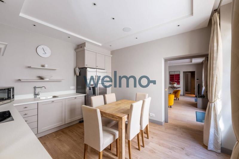 Appartement - 98 m² - 5 pièces