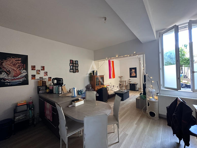 Immeuble - 19 pièces