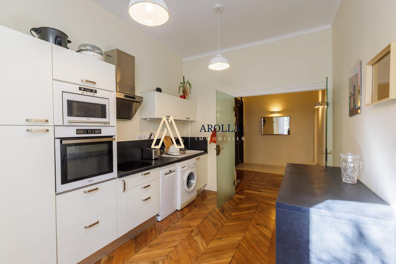 Appartement - 111 m² - 4 pièces