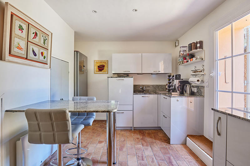 Maison - 135 m² - 6 pièces