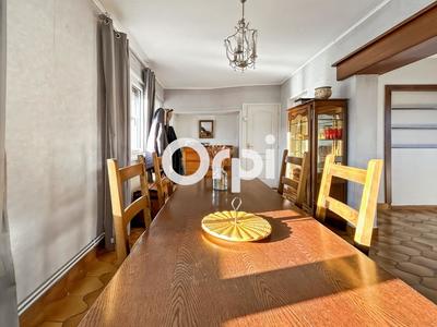 Maison - 91 m² - 5 pièces