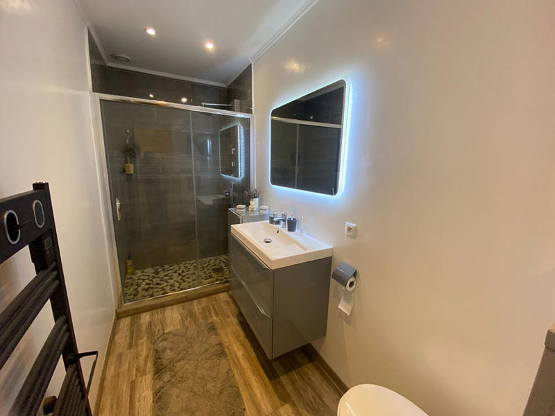 Maison - 177 m² - 8 pièces