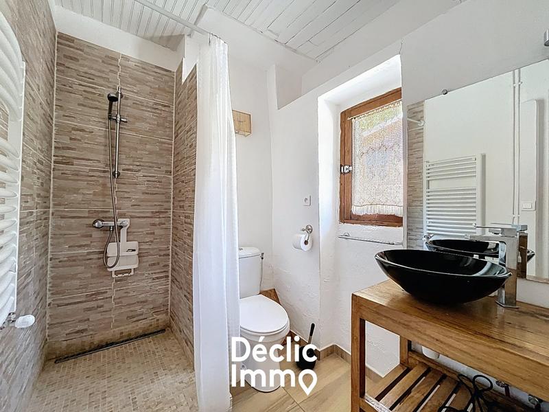 Maison - 440 m² - 16 pièces