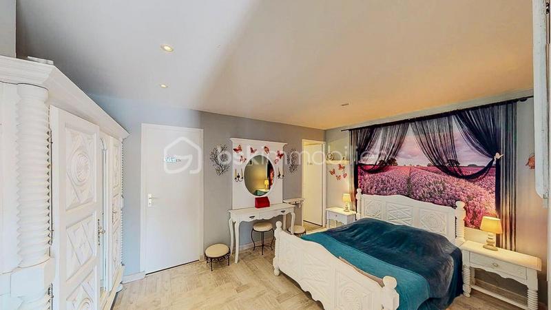 Maison - 311 m² - 10 pièces