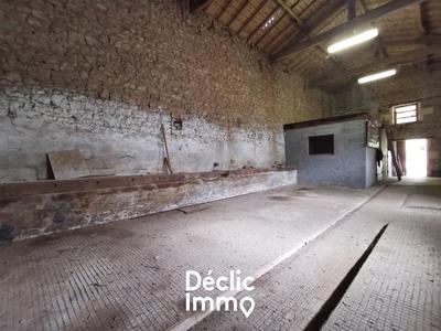 Grange - 120 m² - 2 pièces