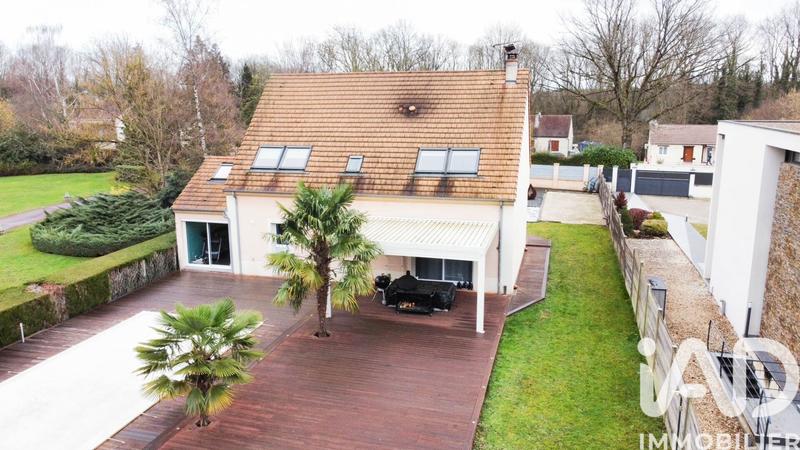 Maison - 170 m² - 7 pièces