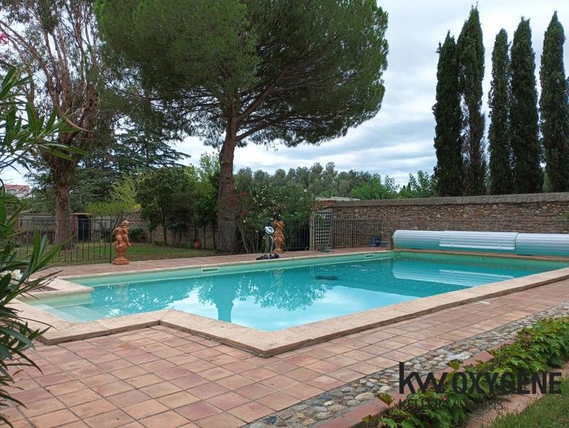 Mas - 438 m² - 14 pièces