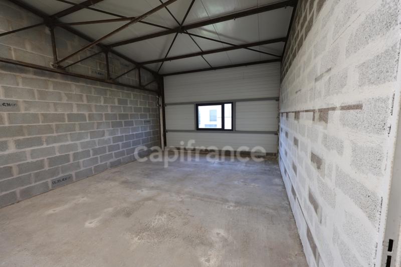 Local d'activité / Entrepôt - 577 m² - 1 pièce