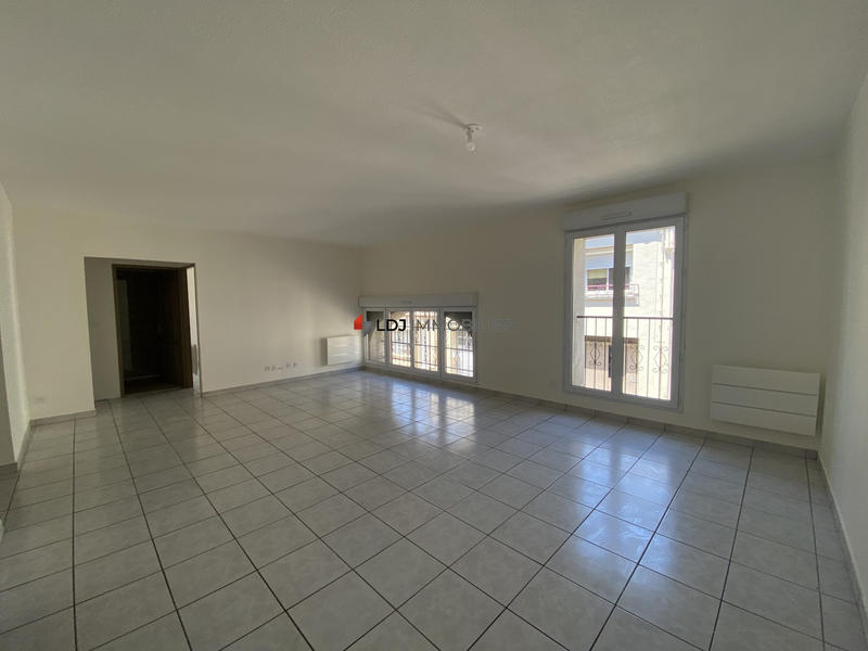 Appartement - 82 m² - 3 pièces