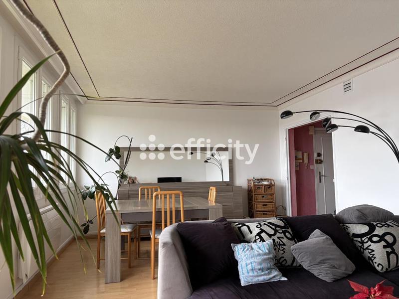 Appartement - 86 m² - 5 pièces