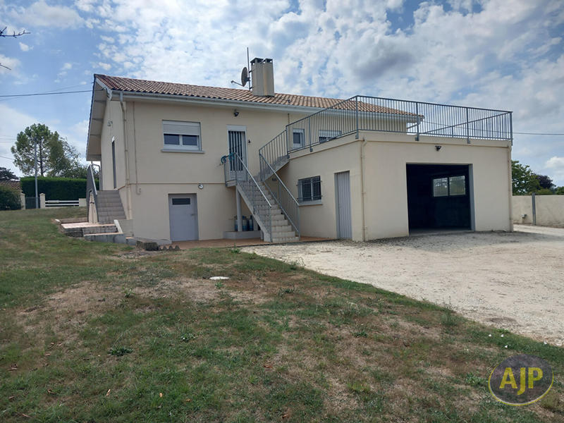 Maison - 94 m² - 4 pièces