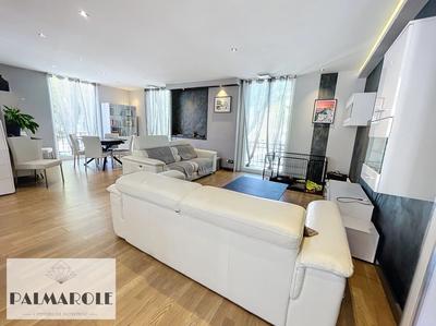Appartement - 95 m² - 3 pièces