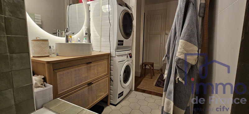 Appartement - 93 m² - 4 pièces