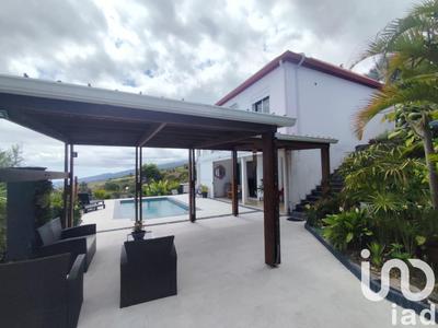 Maison - 200 m² - 5 pièces