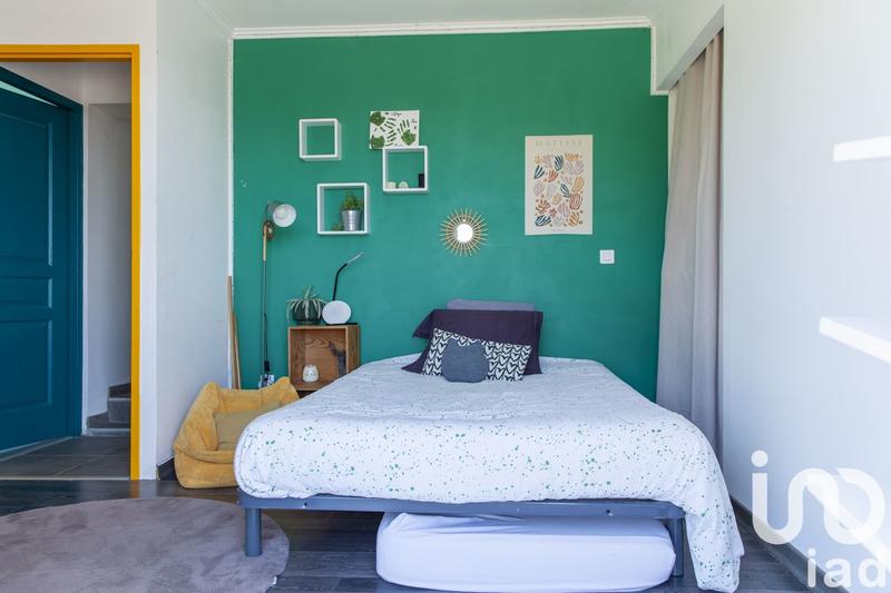 Maison - 240 m² - 8 pièces