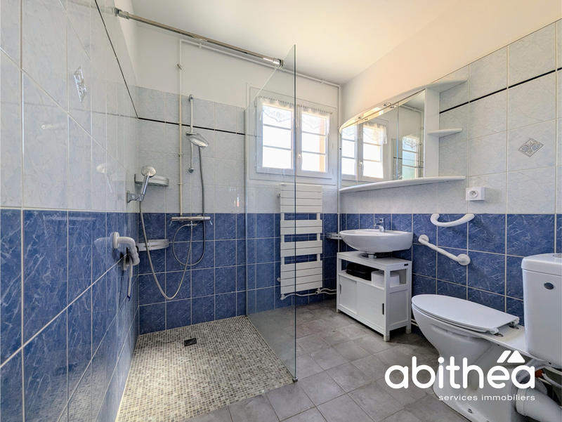 Maison - 104 m² - 6 pièces