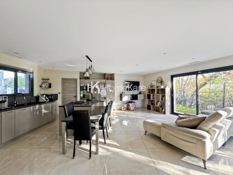 Maison - 139 m² - 5 pièces