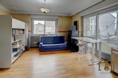 Maison traditionnelle - 198 m² - 5 pièces