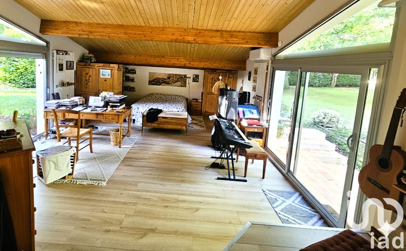 Maison - 390 m² - 8 pièces