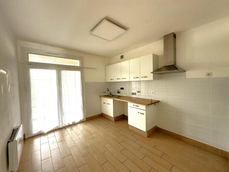 Maison - 231 m² - 10 pièces