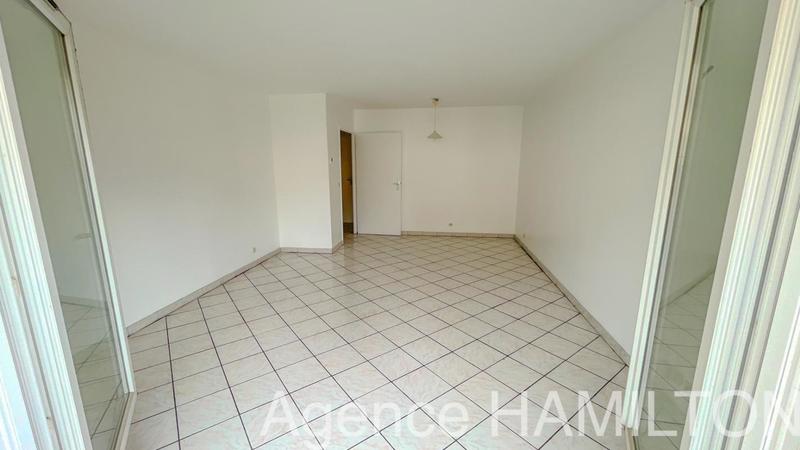 Appartement - 79 m² - 4 pièces