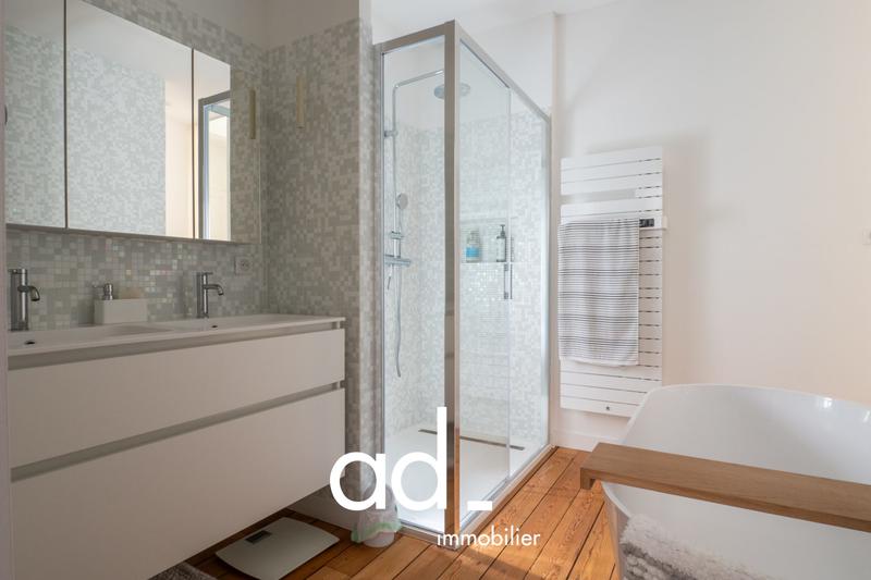 Maison - 170 m² - 6 pièces