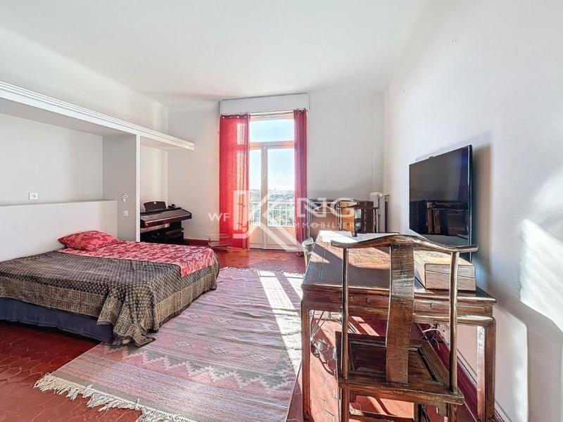 Appartement - 134 m² - 3 pièces