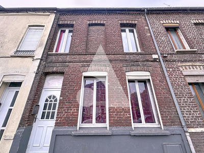 Maison - 89 m² - 6 pièces
