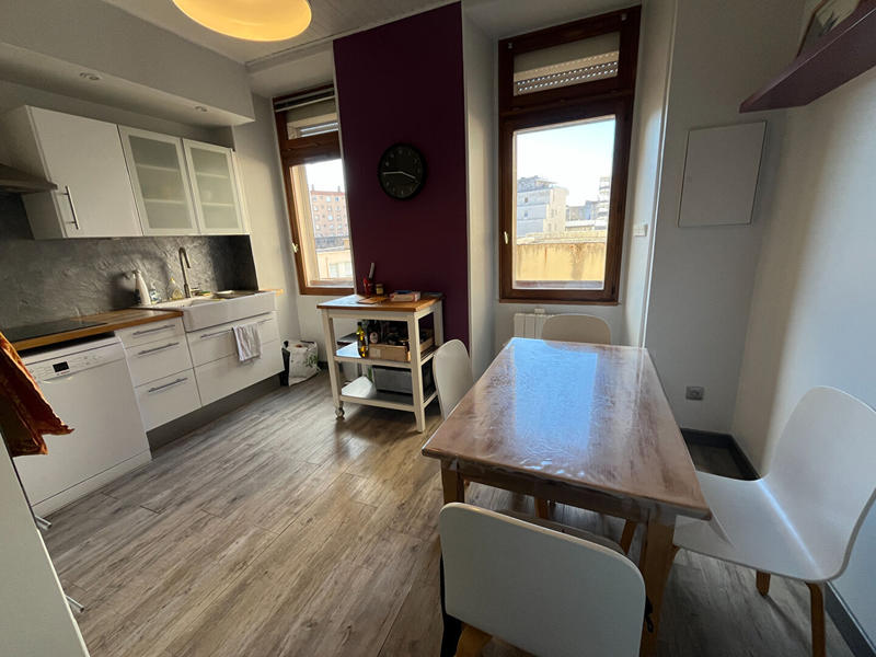 Appartement - 84 m² - 4 pièces