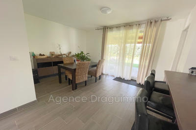 Villa - 93 m² - 5 pièces
