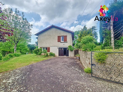 Maison - 85 m² - 5 pièces