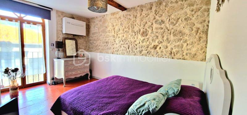 Demeure - 125 m² - 5 pièces