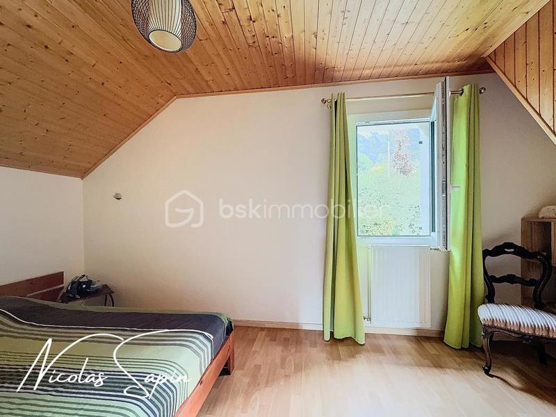 Maison - 144 m² - 7 pièces