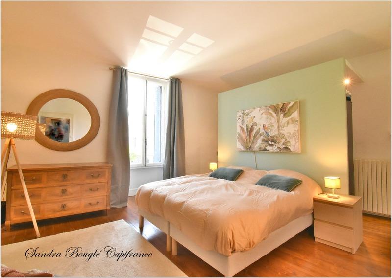 Maison de ville - 227 m² - 10 pièces