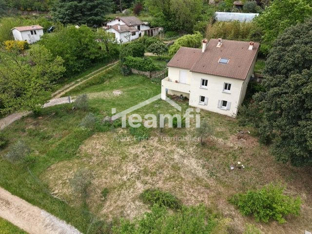 Maison traditionnelle - 134 m² - 5 pièces