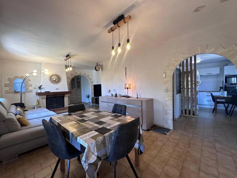 Maison - 96 m² - 5 pièces