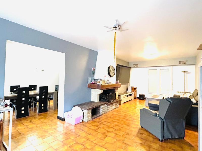 Villa - 100 m² - 5 pièces