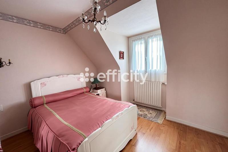 Maison - 183 m² - 6 pièces