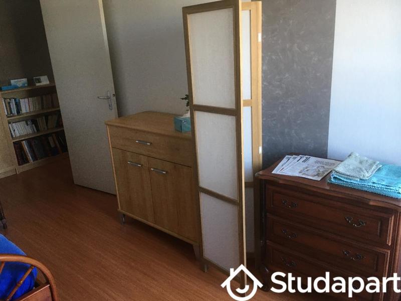 Chambre - 9 m² - 1 pièce