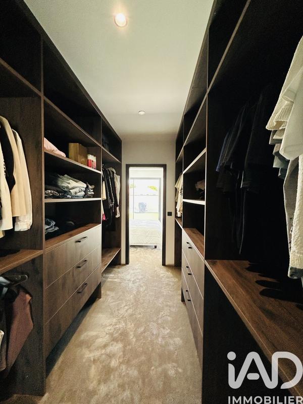 Maison - 180 m² - 5 pièces