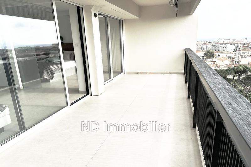 Appartement - 94 m² - 4 pièces