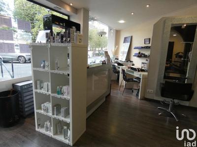 Local commercial - 101 m²