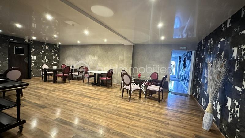 Bureau - 462 m² - 8 pièces