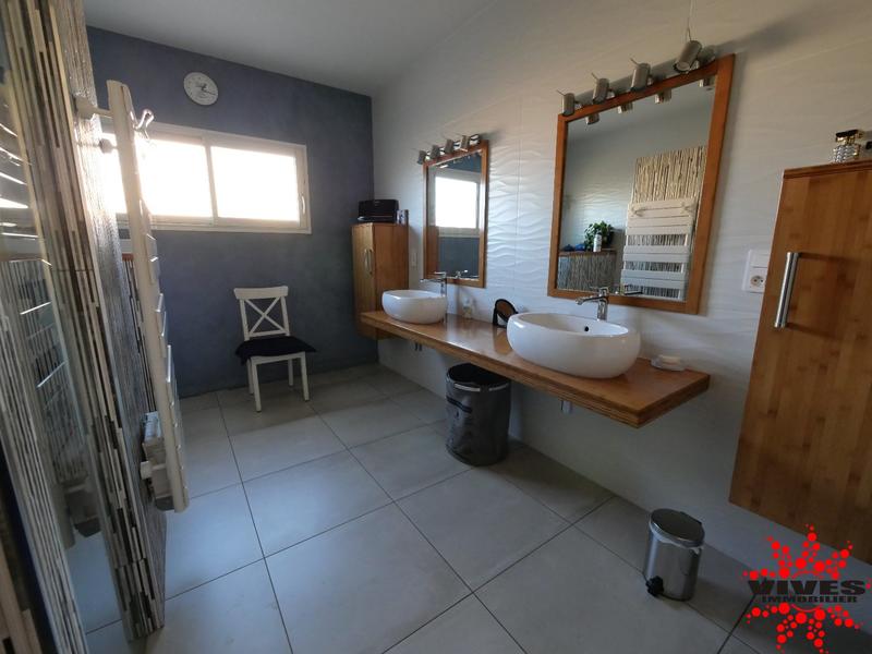 Villa - 176 m² - 6 pièces