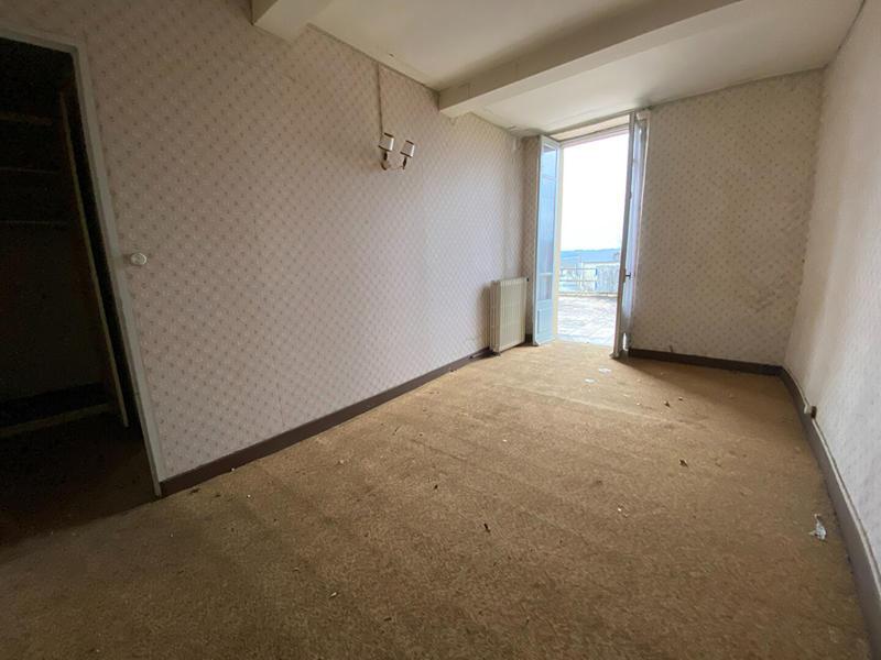 Maison - 140 m² - 7 pièces