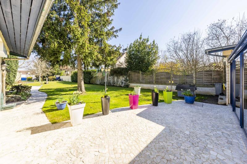 Maison - 178 m² - 7 pièces