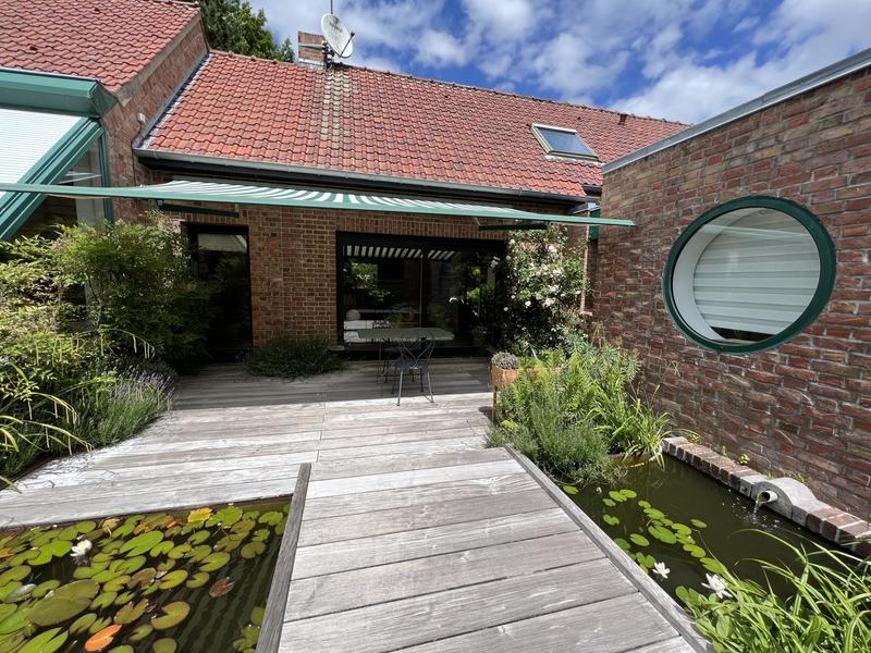 Maison - 206 m² - 8 pièces