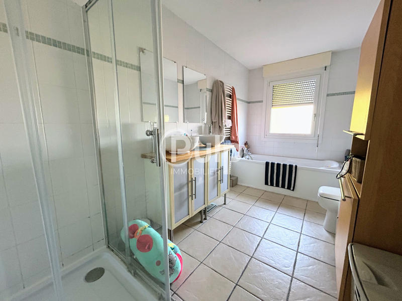 Maison - 135 m² - 6 pièces